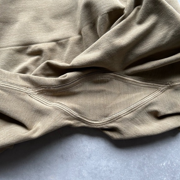 Alphalete Amplify leggings - XS - colour: Not Gold - Picture 3 of 6